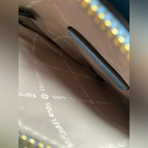 MICHAEL KORS MERCER MEDIUM MESSENGER CROSSBODY BAG CHAMBRAY & BROWN SIGNATURE - Picture 10 of 15